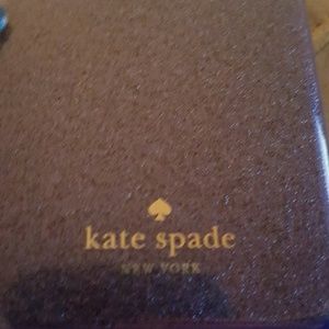 Meet your Posher, Queenie